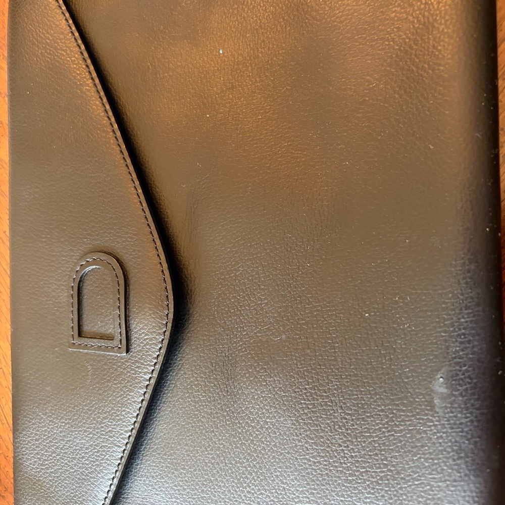 Oh So Chic Black Leather Delvaux 'D' Pouch. - Picture 4 of 8
